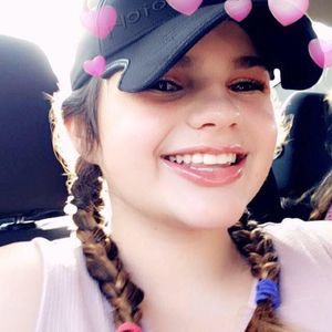 Meet your Posher, Juliana